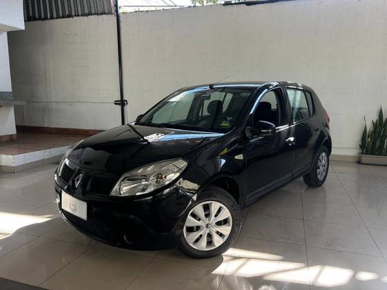 RENAULT SANDERO 1.0 EXPRESSION 16V FLEX 4P MANUAL RENAULT SANDERO 1.0 EXPRESSION 16V FLEX 4P MANUAL